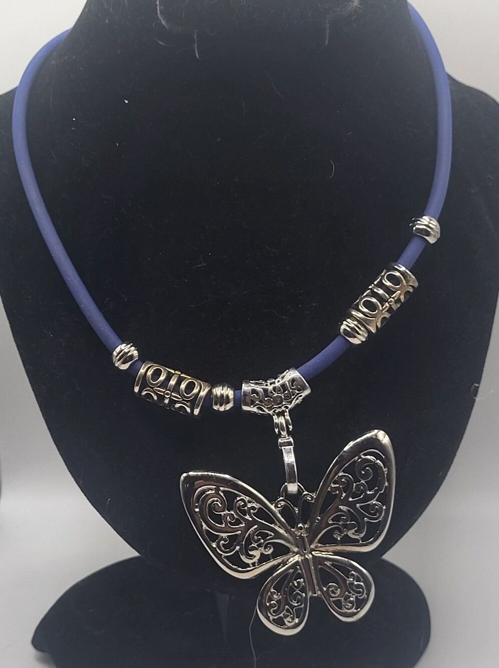 LaPepita Openwork Butterfly Charm Pendant Blue Silicone Necklace Chunky 14in - Picture 1 of 5